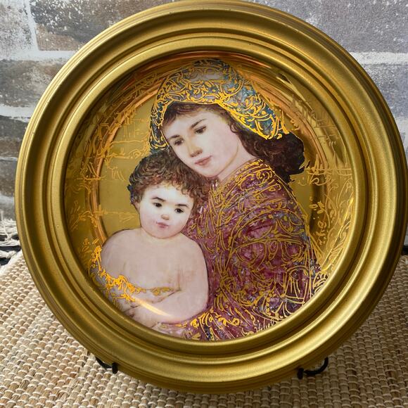 Vtg Edna Hibel And Unto Us a Child is Given Porcelain Plate 1994 Wood Frame - Picture 1 of 14